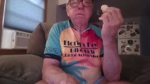 Snapshot of tacrunner66_ chatting on July 16, 2:23 pm tacrunner66_ online show from July 16, 2:23 pm
