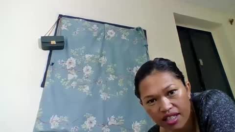 Snapshot of tahiniah chatting on June 5, 6:52 am tahiniah online show from June 5, 6:52 am
