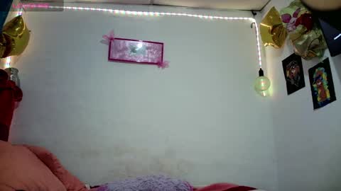 Snapshot of tahira_1 chatting on March 12, 9:55 am 3 online show from March 12, 9:55 am