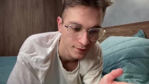 Alex online show from February 5, 8:35 pm