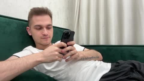 Alex online show from April 25, 5:10 am