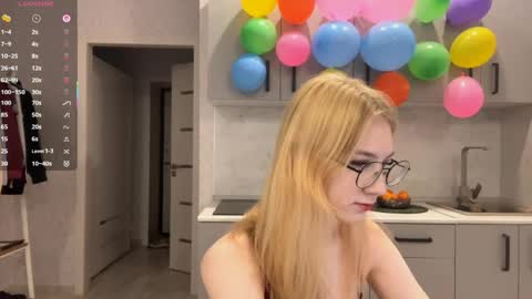 Tessa online show from April 5, 12:24 pm