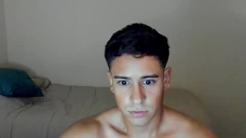 Snapshot of tairoanddagnye chatting on March 14, 3:34 am Tairo online show from March 14, 3:34 am