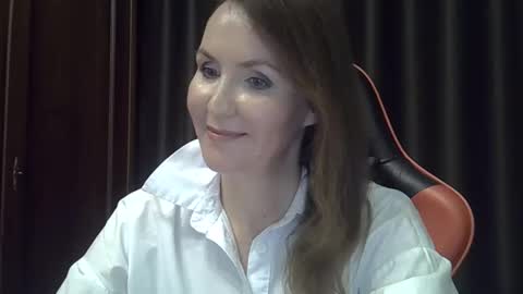 taisialucky77 online show from October 9, 5:22 pm