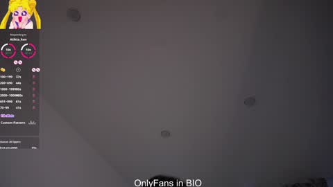 Mia online show from February 15, 7:51 am