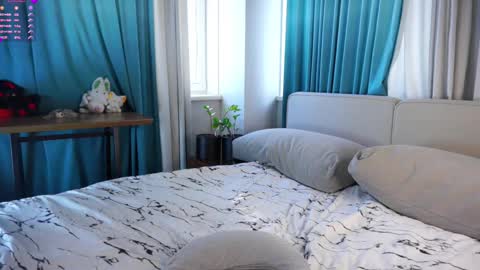 Molly online show from March 26, 1:55 am