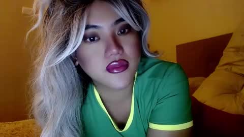 Snapshot of takemeinheaven1 chatting on December 12, 3:16 pm Lena online show from December 12, 3:16 pm