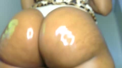 Snapshot of talia2547 chatting on February 6, 11:15 pm heyim talia online show from February 6, 11:15 pm