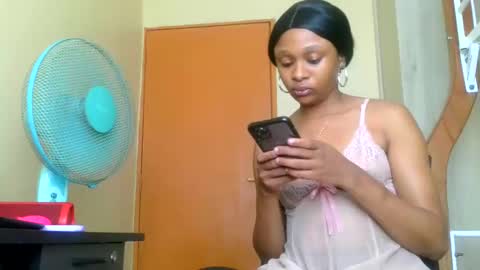 Snapshot of talia2547 chatting on March 3, 11:11 am heyim talia online show from March 3, 11:11 am