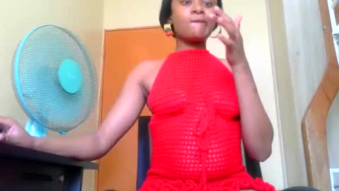 Snapshot of talia2547 chatting on March 4, 9:40 am heyim talia online show from March 4, 9:40 am