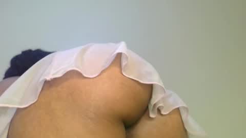 Snapshot of talia2547 chatting on November 2, 10:23 pm heyim talia online show from November 2, 10:23 pm