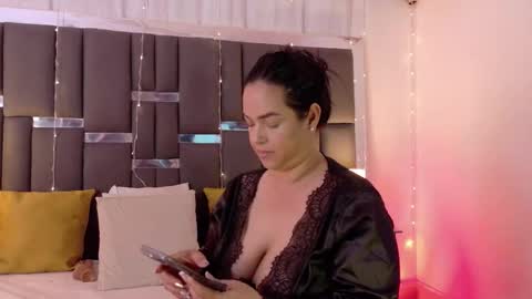 tali  online show from February 19, 7:10 pm