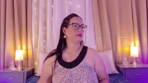 Snapshot of talianavega chatting on May 8, 6:46 pm tali online show from May 8, 6:46 pm