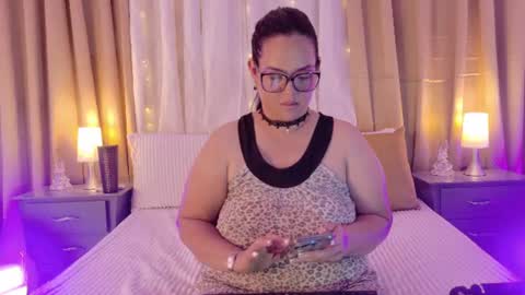 Snapshot of talianavega chatting on June 11, 12:32 am tali online show from June 11, 12:32 am