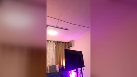 Snapshot of talianavega chatting on July 2, 6:25 pm tali online show from July 2, 6:25 pm