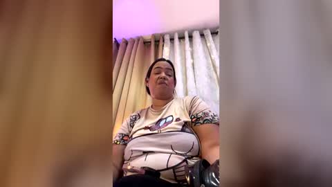 Snapshot of talianavega chatting on July 14, 6:24 pm tali online show from July 14, 6:24 pm