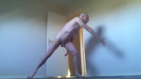 Snapshot of taliesin4321 chatting on April 28, 6:18 am Jack Pierrot online show from April 28, 6:18 am