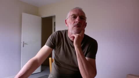 Snapshot of taliesin4321 chatting on June 5, 12:22 pm Jack Pierrot online show from June 5, 12:22 pm