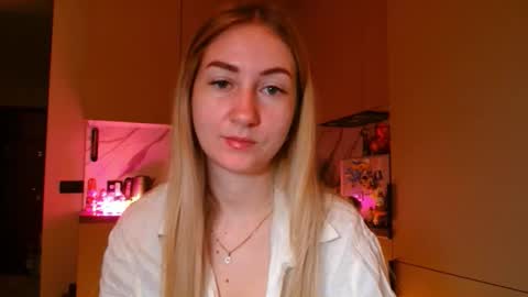  Kira  online show from February 3, 6:51 am