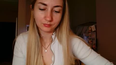  Kira  online show from March 21, 6:51 am
