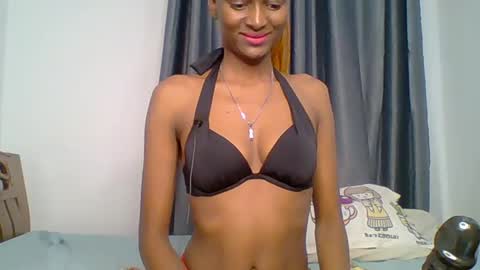 Snapshot of talisha_smiley chatting on June 26, 6:51 am talisha smiles online show from June 26, 6:51 am