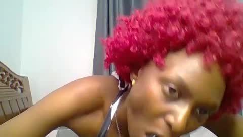 Snapshot of talisha_smiley chatting on July 28, 6:53 am talisha smiles online show from July 28, 6:53 am