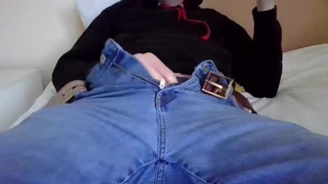 Snapshot of tallboy53 chatting on February 9, 3:12 pm Ill tell you if you really want to know. online show from February 9, 3:12 pm