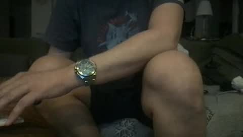 Snapshot of tallboy77eu chatting on May 16, 11:46 pm Aligator online show from May 16, 11:46 pm