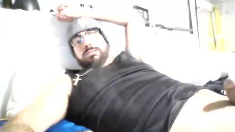 talllatino310 online show from December 5, 9:18 am