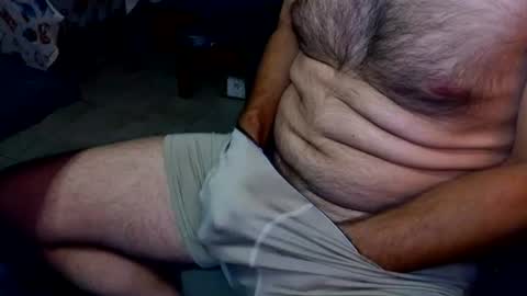 Snapshot of talltannhandsome chatting on July 27, 1:07 pm talltannhandsome online show from July 27, 1:07 pm