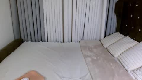 tally_pleasure online show from April 1, 12:22 am