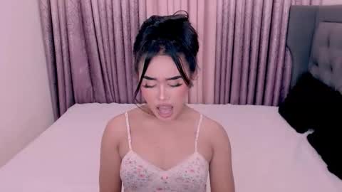 Snapshot of tally_pleasure chatting on April 27, 9:18 am tally_pleasure online show from April 27, 9:18 am