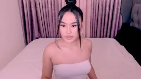 Snapshot of tally_pleasure chatting on May 4, 8:32 am tally_pleasure online show from May 4, 8:32 am