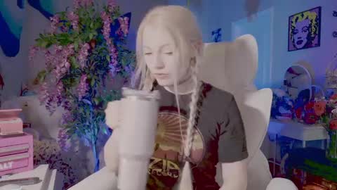 Snapshot of talulaa chatting on May 11, 6:38 pm Talula - OF talulaa online show from May 11, 6:38 pm