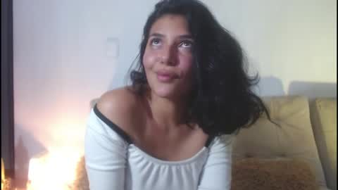 Snapshot of tamara_daniels chatting on April 23, 3:52 am Tamara online show from April 23, 3:52 am