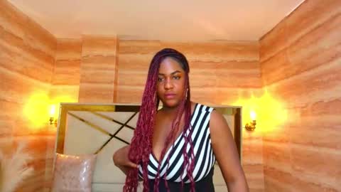 Snapshot of tamara_r_ chatting on October 30, 9:04 pm Tamara online show from October 30, 9:04 pm