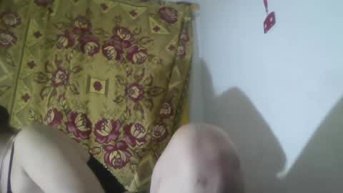 tamaranauthyy online show from December 6, 5:20 am