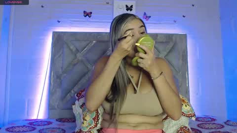 Snapshot of tami_vega chatting on June 5, 12:11 pm Tamy Vega online show from June 5, 12:11 pm