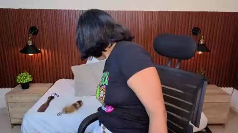 Snapshot of tammylynn45 chatting on June 21, 1:03 pm Tammy Lynn online show from June 21, 1:03 pm