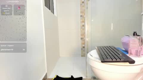 Snapshot of tammysanz chatting on December 18, 9:54 pm tammysanz online show from December 18, 9:54 pm