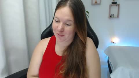 Snapshot of tamy_shine87 chatting on December 29, 10:14 pm Im Samy online show from December 29, 10:14 pm