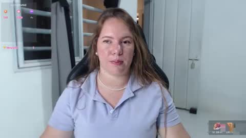 Snapshot of tamy_shine87 chatting on December 19, 12:28 am Im Samy online show from December 19, 12:28 am