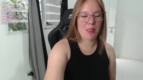 Snapshot of tamy_shine87 chatting on December 19, 9:00 pm Im Samy online show from December 19, 9:00 pm