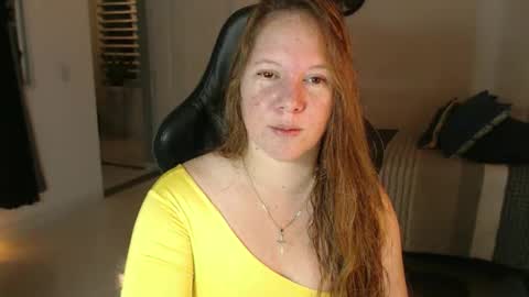 Snapshot of tamy_shine87 chatting on February 1, 2:54 am Im Samy online show from February 1, 2:54 am