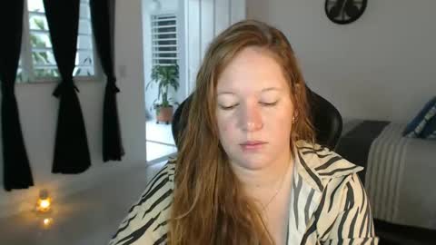 Snapshot of tamy_shine87 chatting on March 23, 5:28 pm Im Samy online show from March 23, 5:28 pm