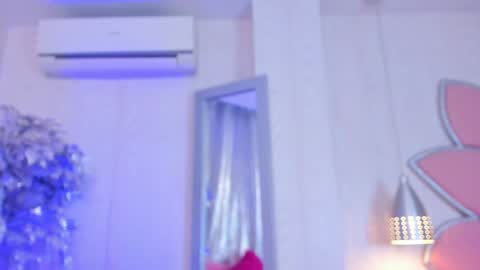 Snapshot of tamyeliot chatting on February 5, 9:36 am Tamy online show from February 5, 9:36 am