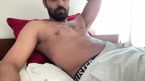 Snapshot of tan_and_spicy chatting on December 3, 6:17 pm tan and spicy online show from December 3, 6:17 pm