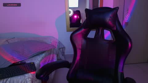 Snapshot of tana_lux chatting on May 12, 10:18 pm Aytana online show from May 12, 10:18 pm