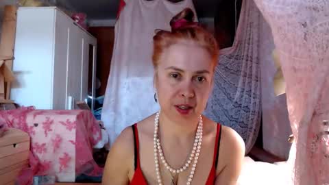 Snapshot of tanganiika chatting on April 8, 6:35 am Milena online show from April 8, 6:35 am