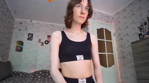 Snapshot of tangerine4dreams chatting on June 29, 10:15 am Milena Kuprianova online show from June 29, 10:15 am